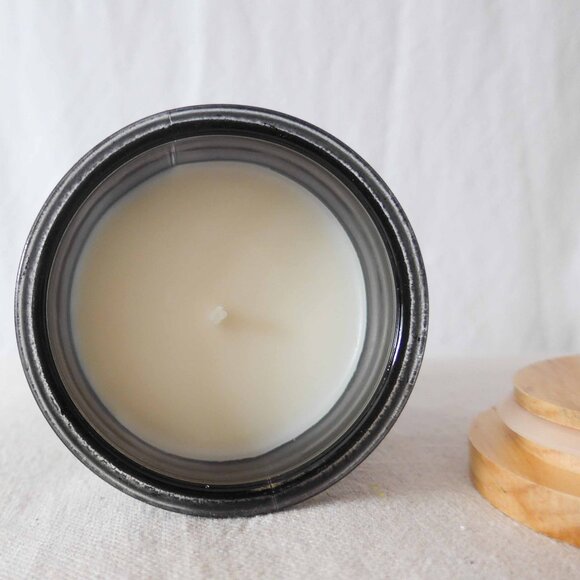 NWT Hearth & Hand with Magnolia Cedar Magnolia Soy Candle - Picture 4 of 7